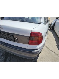 Opel Astra F sağ stop camı
