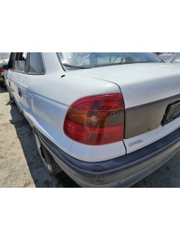 Opel Astra F sol stop camı