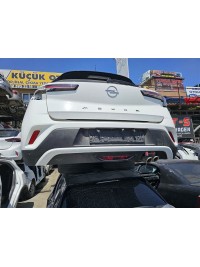 Opel Mokka arka tampon beyaz
