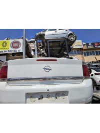 Opel Vectra C bagaj kapağı beyaz