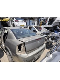 Opel Vectra C bagaj kapağı bej