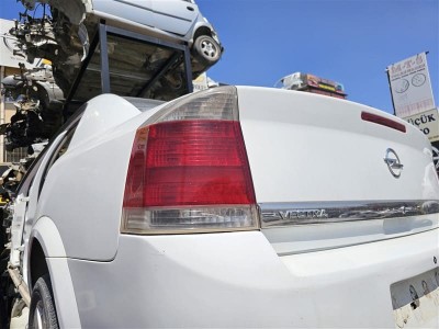 Opel Vectra C sol arka stop
