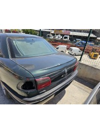 Opel Omega B bagaj kapağı