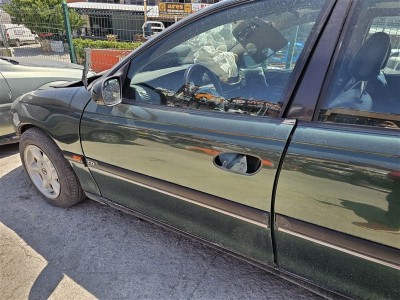 Opel Omega B sol ön kapı