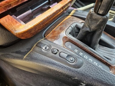 Opel Omega B cam açma düğmesi