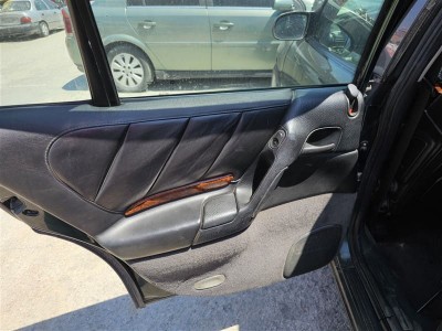 Opel Omega B kapı döşemesi