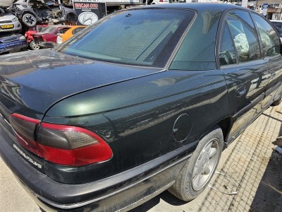 Opel Omega B sağ arka çamurluk 