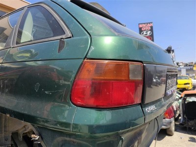Opel Astra F sol arka stop camı